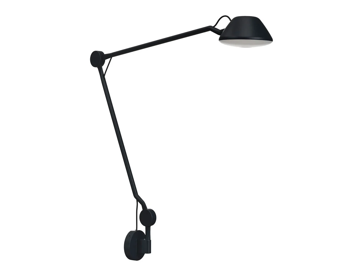 aq01walllampbyfritzhansen-1