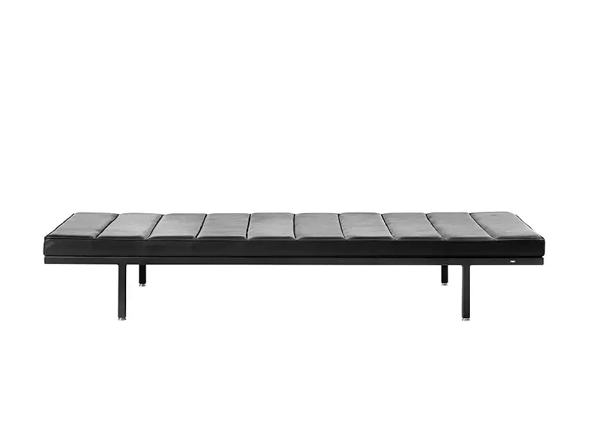 daybed-vipp-leather-1