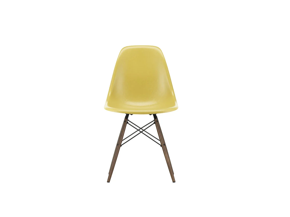 eames-fiberglass-dark-maple-ochre-light-vitra-1