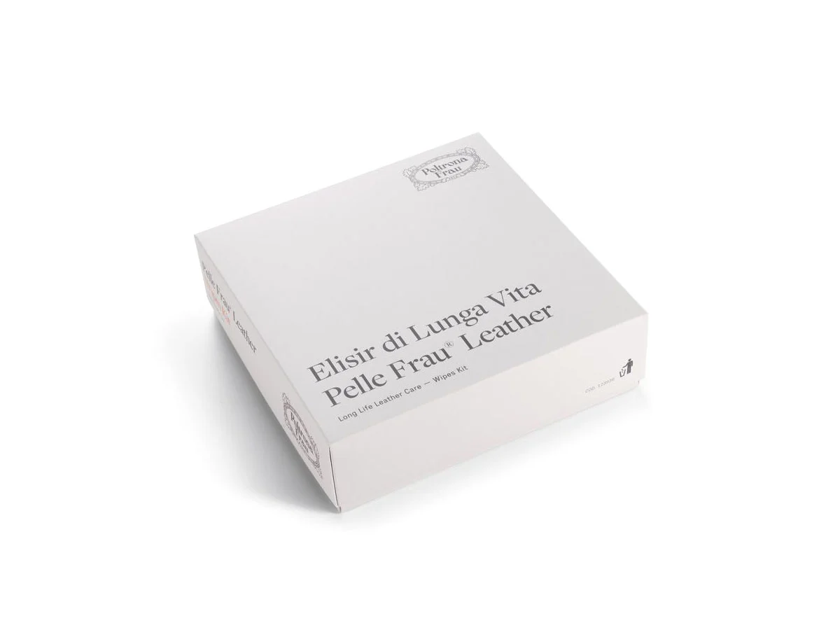 elisir-di-lunga-vita-wipes-kit-poltrona-frau-2-1