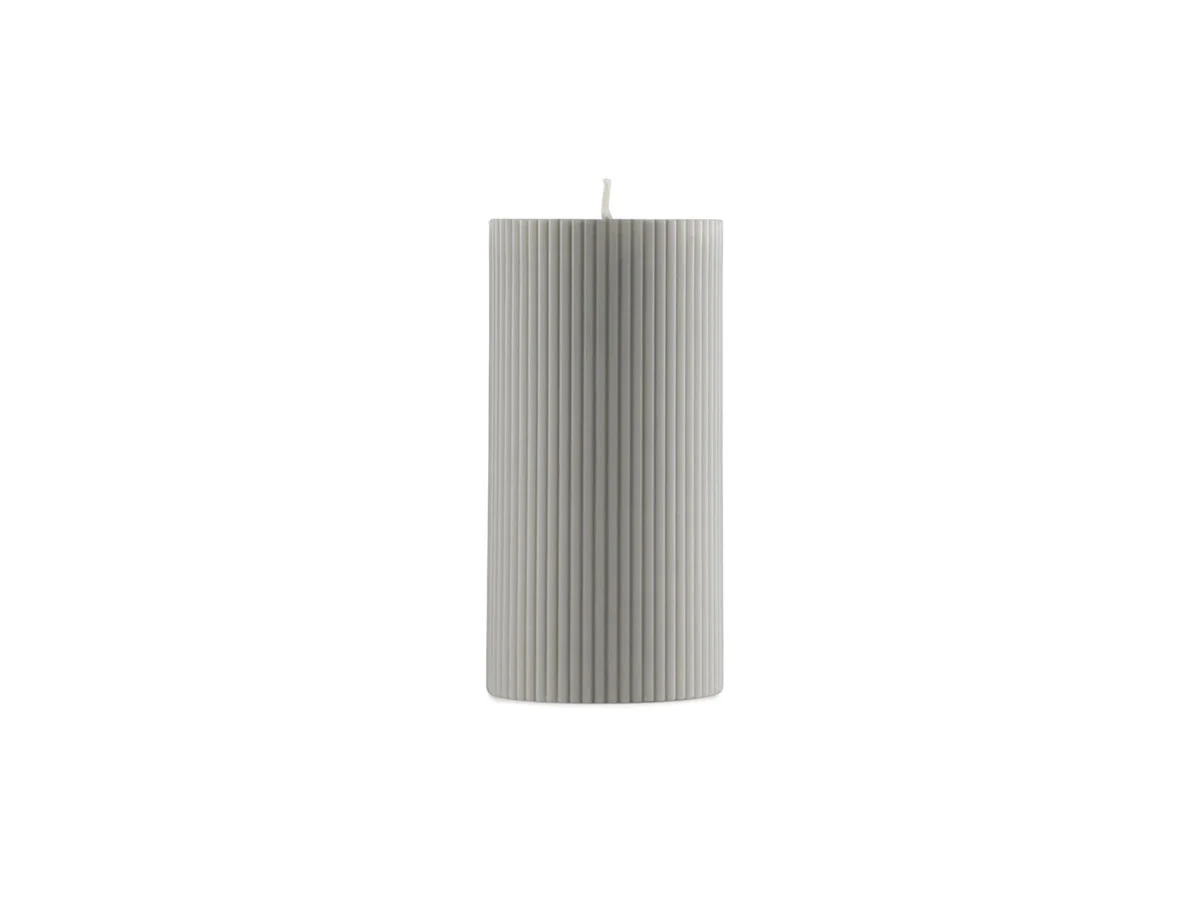 grooved-block-candle-normann-copenhagen-femmes-regionales-grey-1