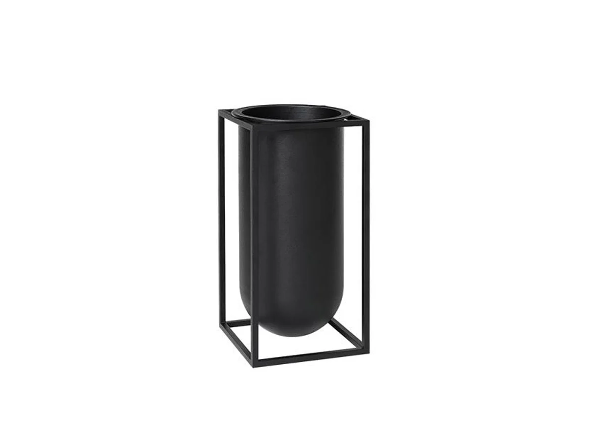 kubus-vase-lolo-black-by-lassen-1