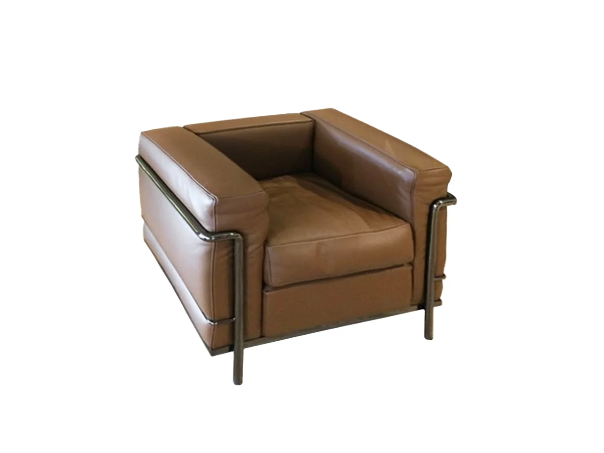 lc2-armchair-canna-di-fucile-structure-leather-13x312-cassina-1