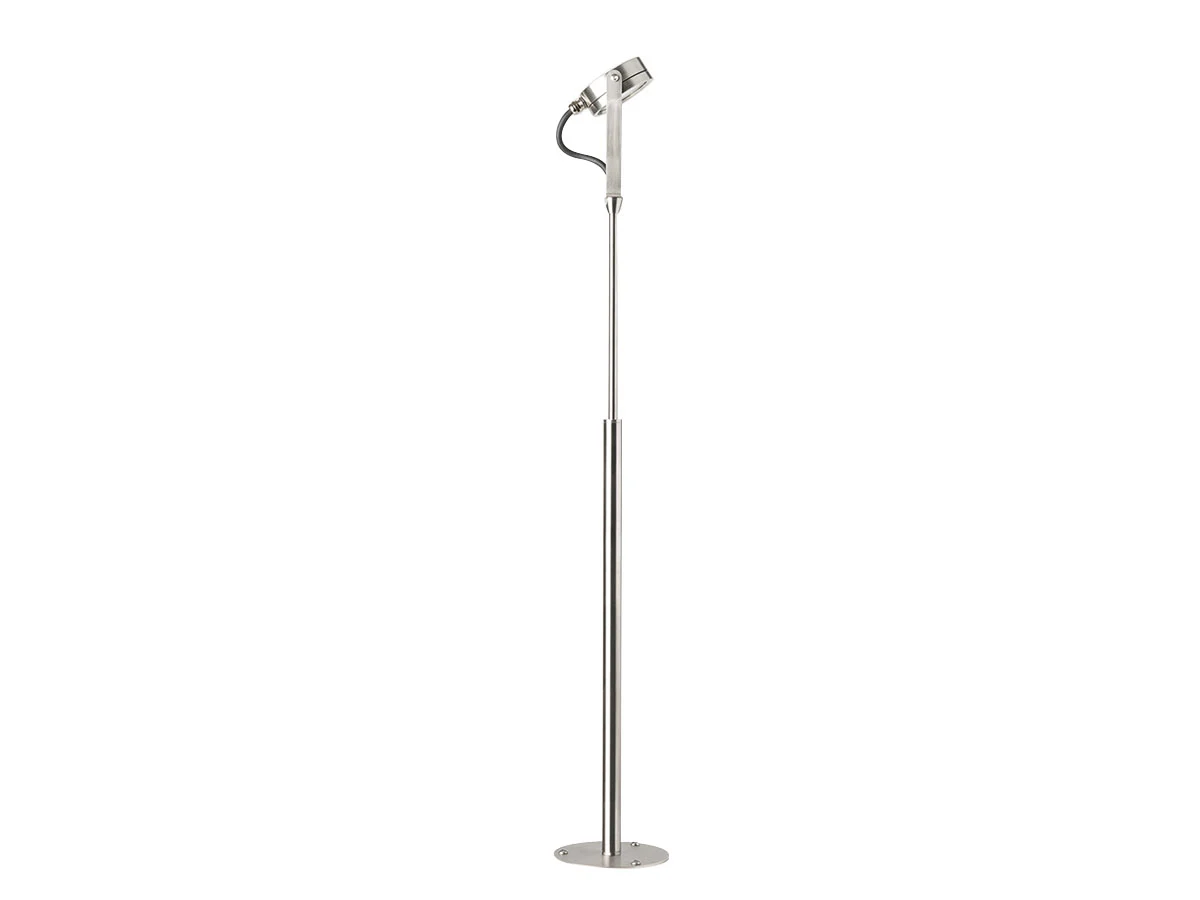 luxpicketspotfloorlampoutdoor-1