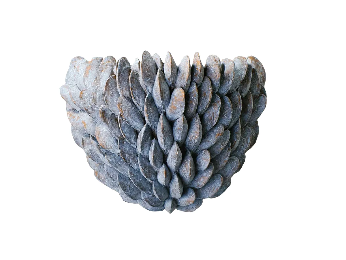 portaromanamussel-shell-uplighter-1