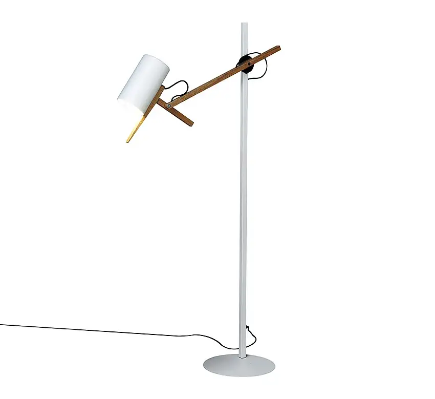 scantling-floor-lamp-1