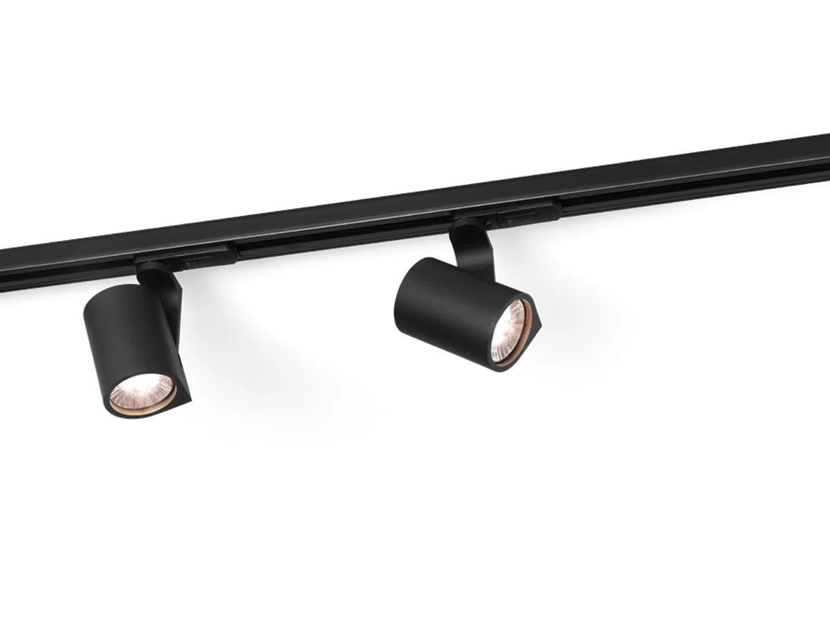 sqube-on-track-ceiling-1