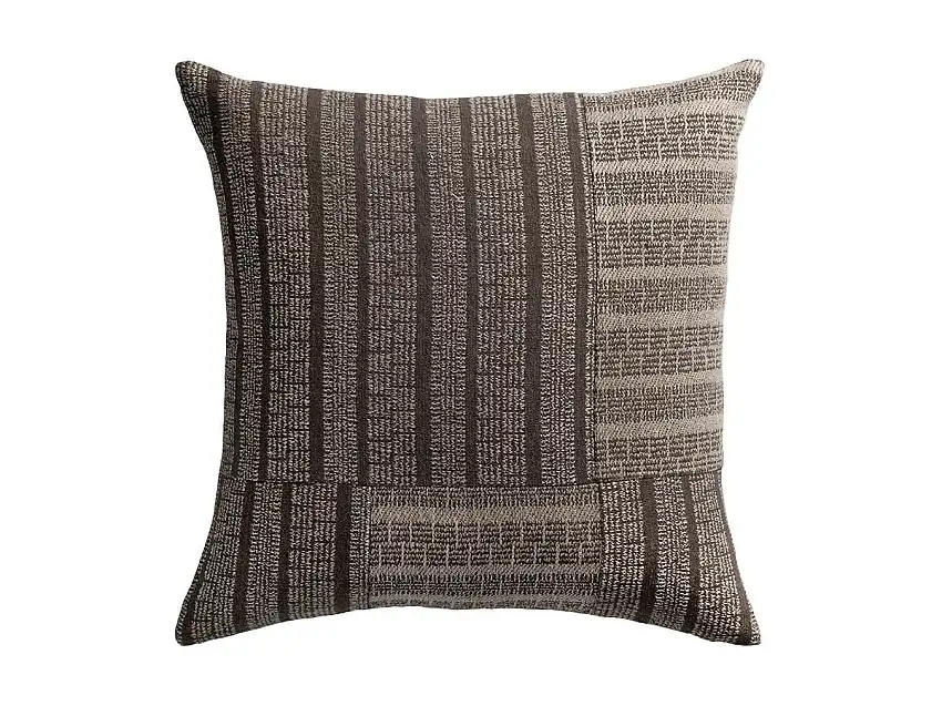 stampedethornpatchworkcushiondelecuona-1