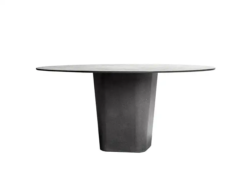 tao-dining-table-front-concrete-1