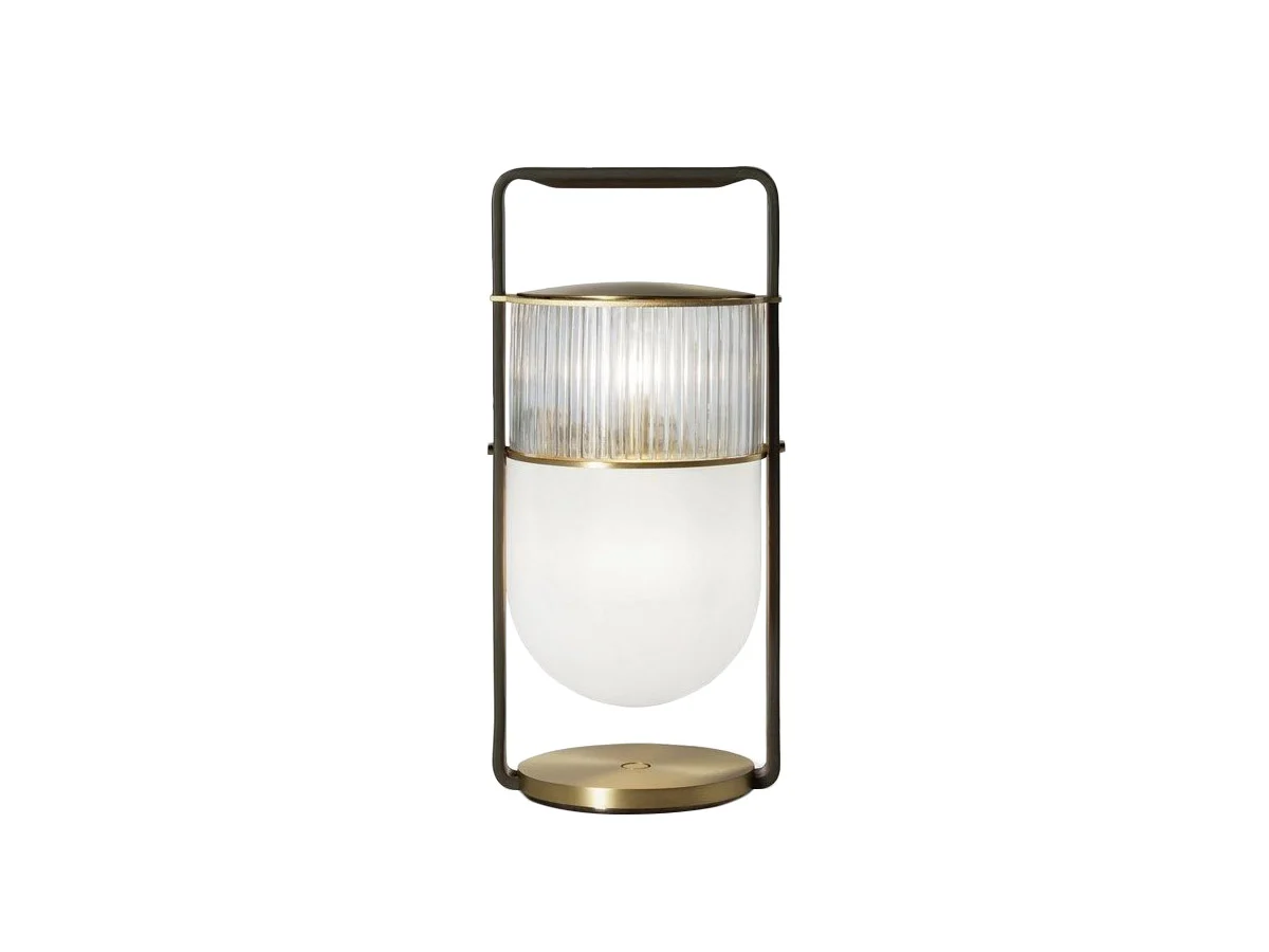 xi-table-lamp-poltrona-frau-1