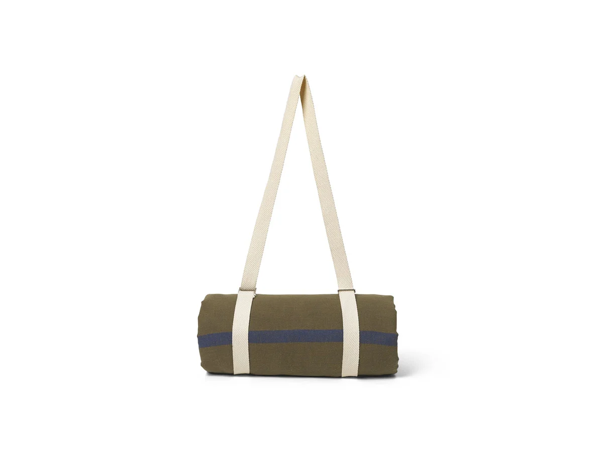 yard-picnic-blanket-olivebright-blue0003livello-29-1-1